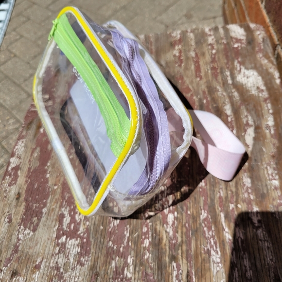 Brand New Glow Recipe Brand Clear Fanny Pack / Bum Bag - Picture 5 of 5